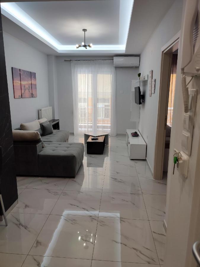 Joy Home Kavála Luaran gambar